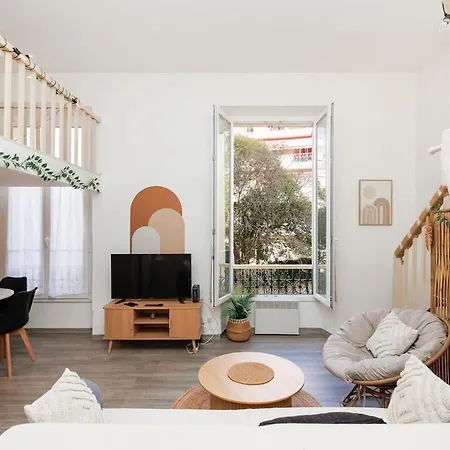 Le Rainbow Grand Type Loft Apartment